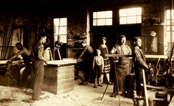 In der ehemaligen Schmiede befindet sich heute die Werkstatt von LD-Lederservice